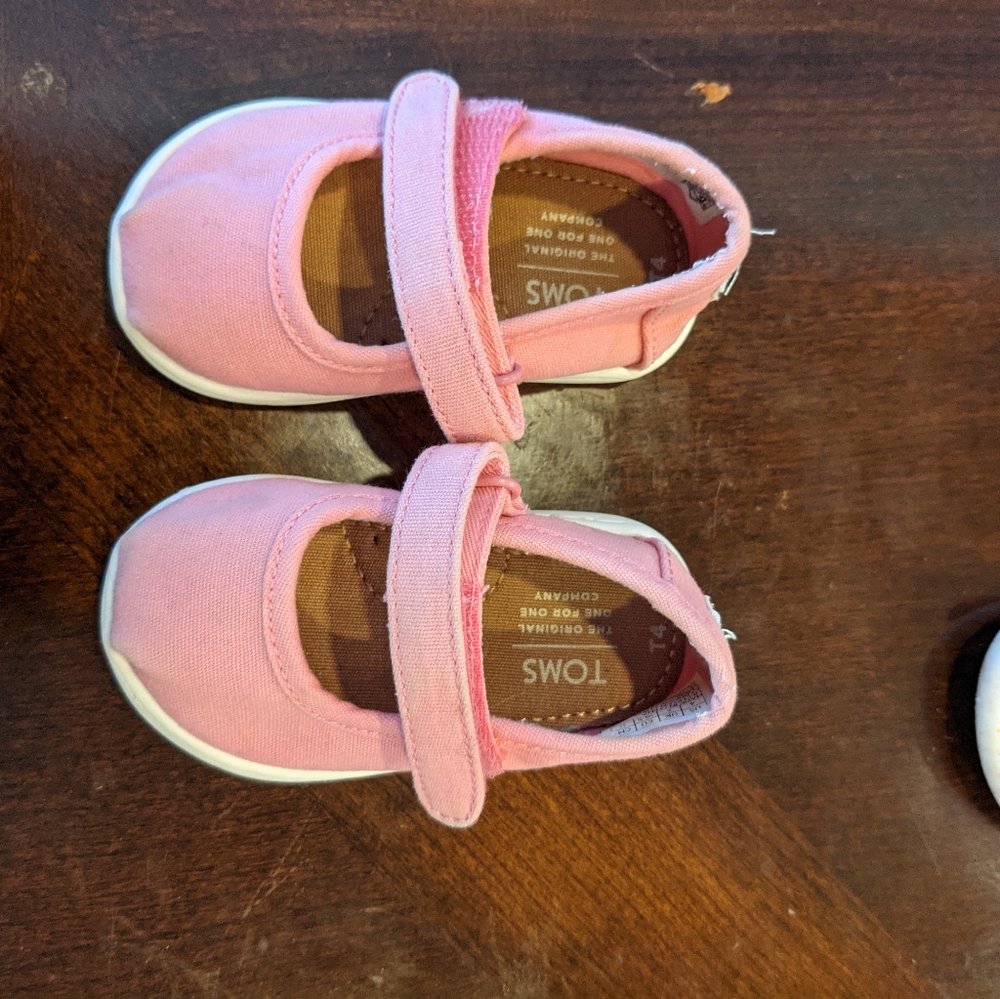 Kid Toms Bubblegum Mary Janes 4